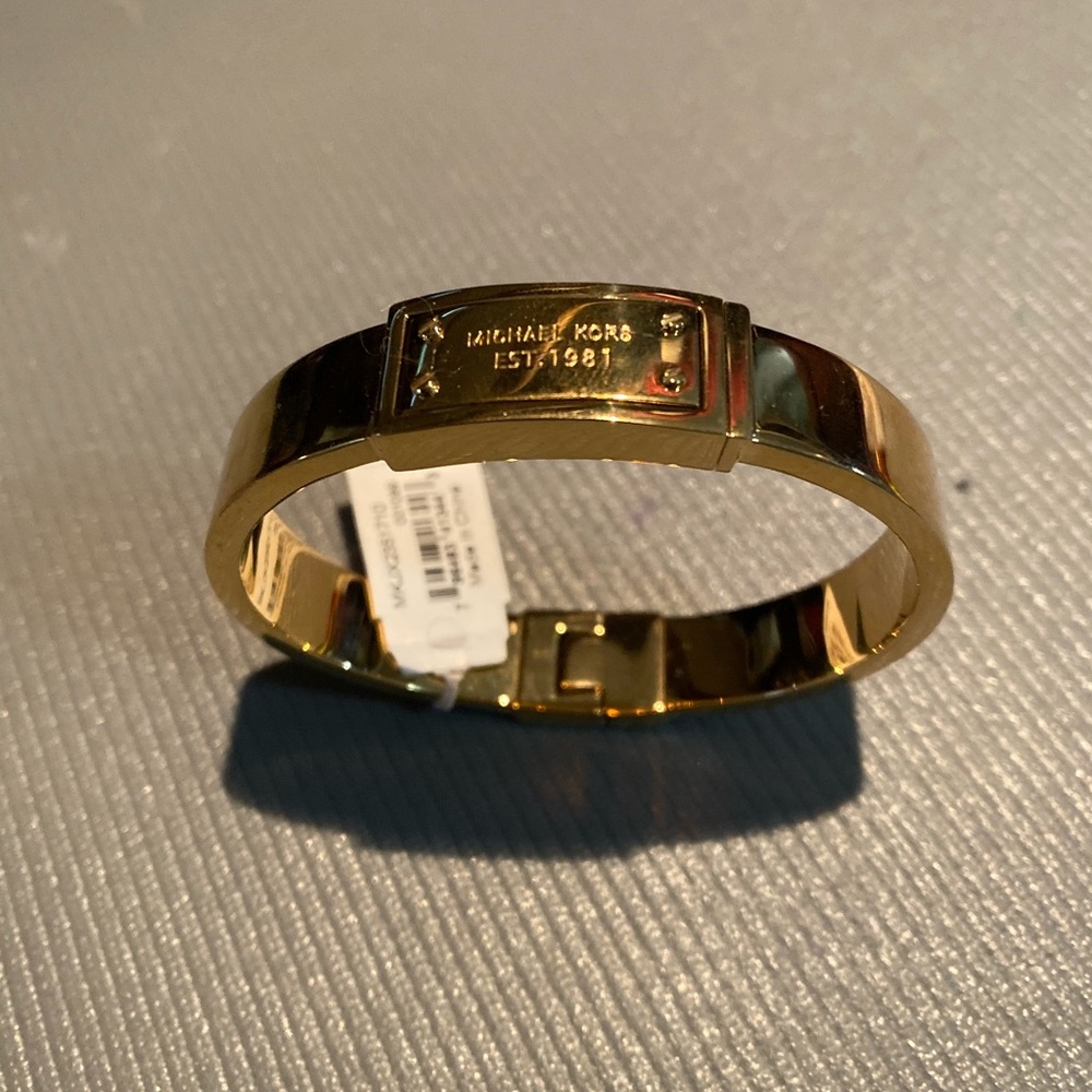 Micheal kors braclet gold Heavy